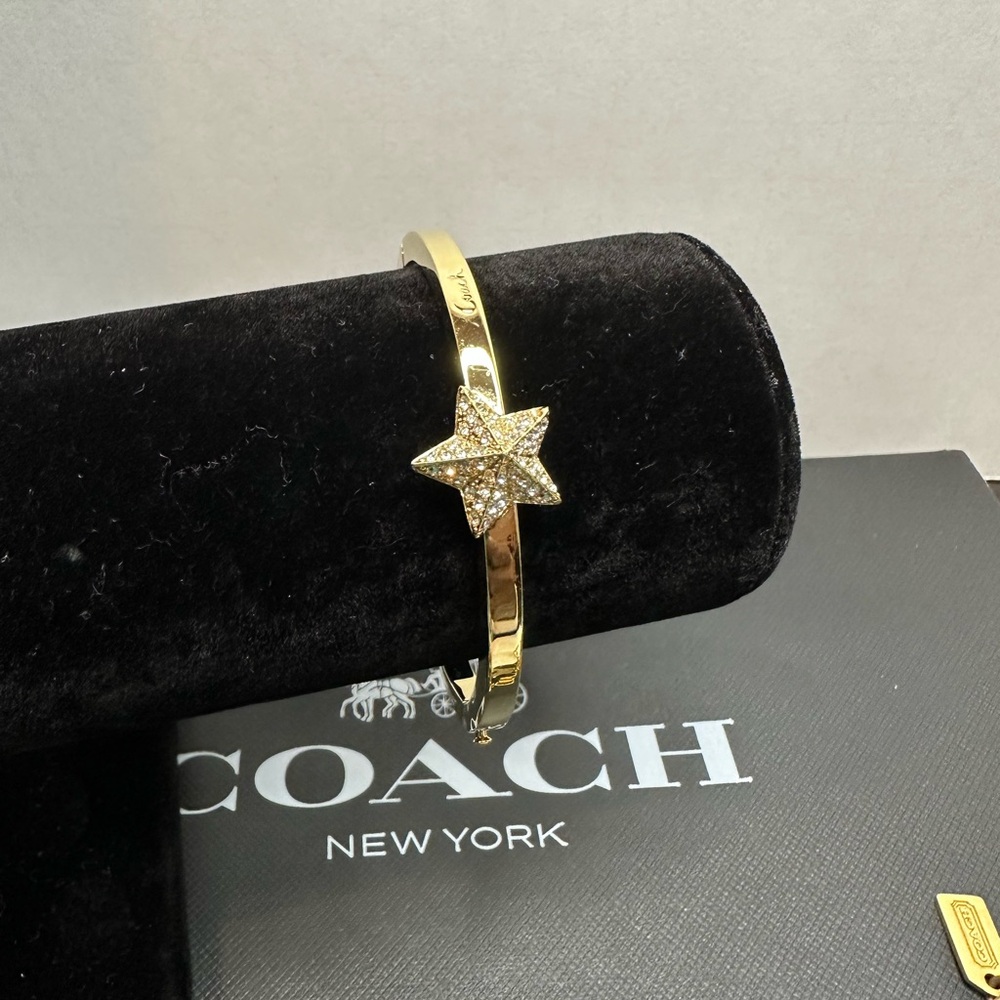 Starfish Coach Gold Elegance bangle Bracelet